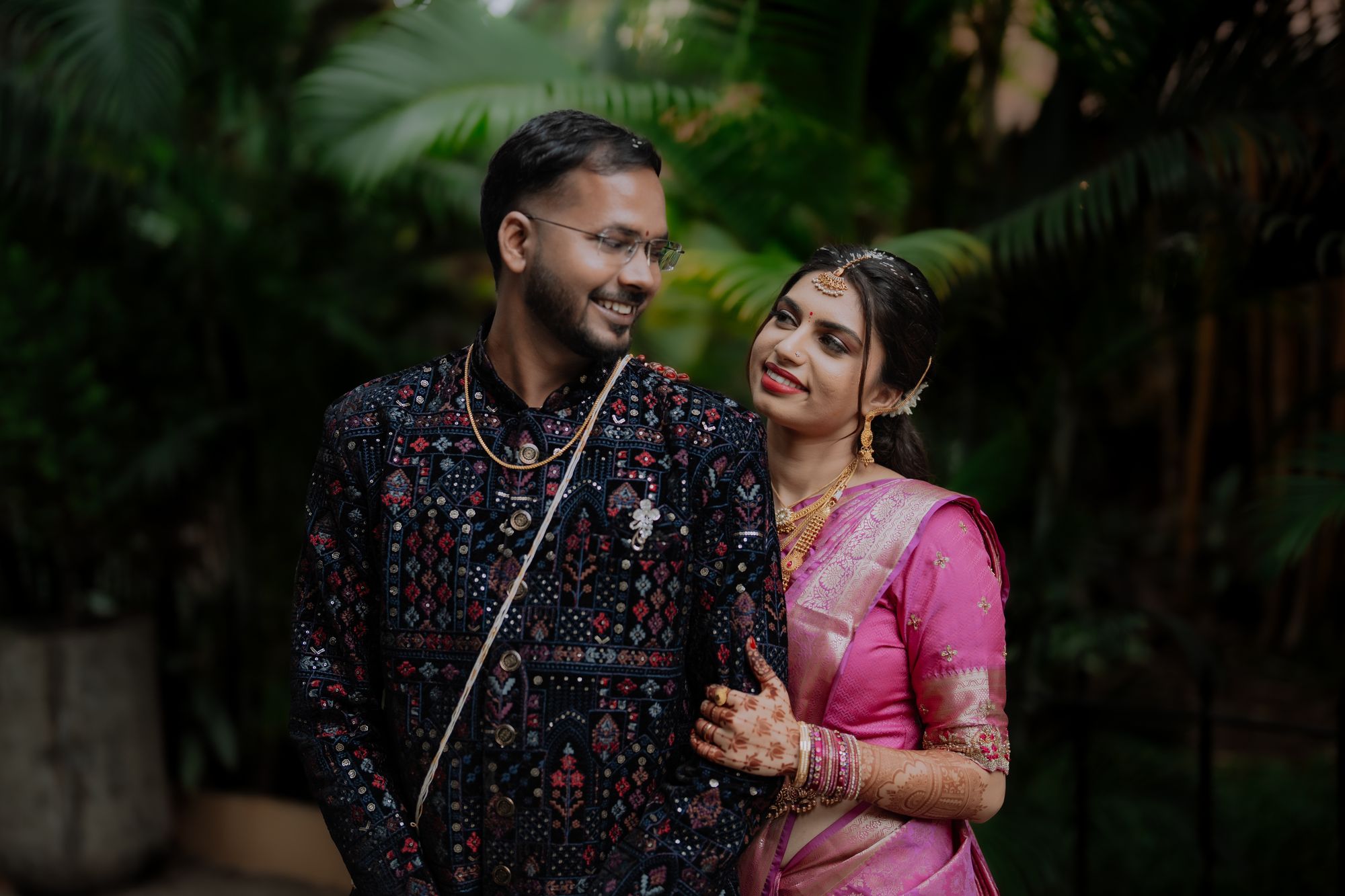 Candid & traditional